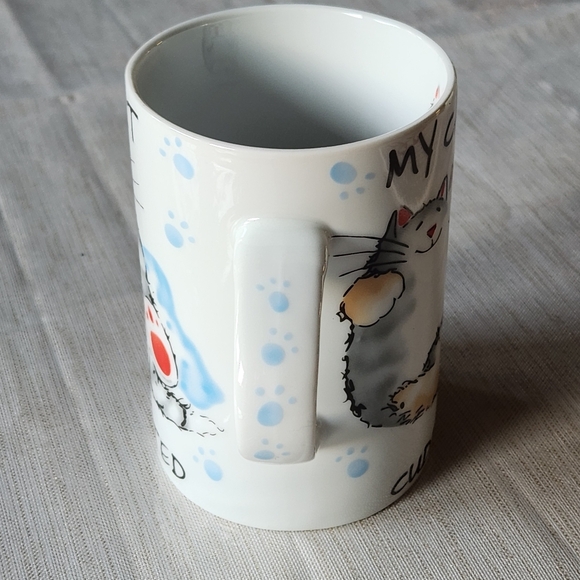 ⭐️ HOST PICK ⭐️ Cat Print Coffee Mug - Picture 5 of 7